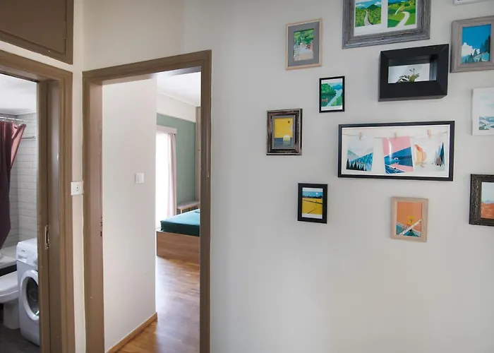 Emerald 110m2 Entire Floor Steps To City's Heart