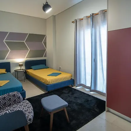 Emerald 110m2 Entire Floor Steps To City's Heart