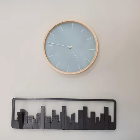 Apartamento Emerald 110m2 Entire Floor Steps To City's Heart *