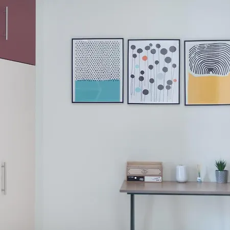 Emerald 110m2 Entire Floor Steps To City's Heart Apartamento *