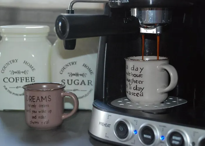 公寓 Emerald 110m2 Entire Floor Steps To City's Heart *