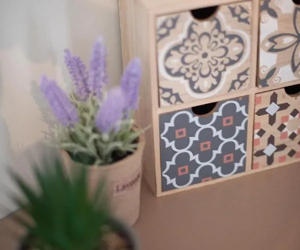 公寓 Emerald 110m2 Entire Floor Steps To City's Heart *