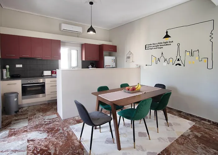 Appartement Emerald 110m2 Entire Floor Steps To City's Heart Kalamata