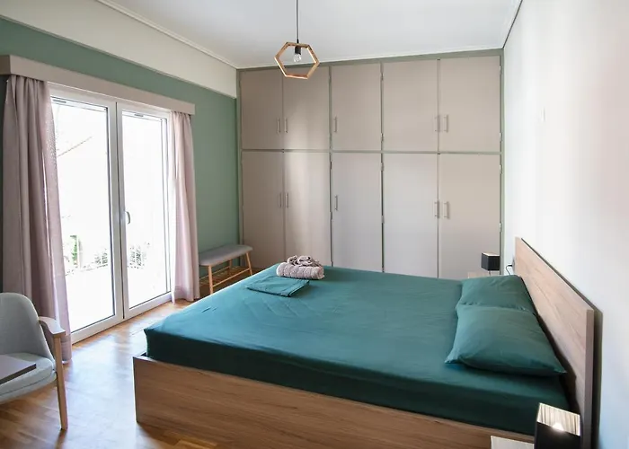 Emerald 110m2 Entire Floor Steps To City's Heart Kalamata